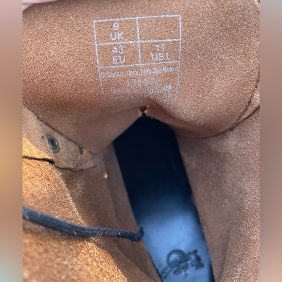 Dr. Martens Leona 7 Hook Boot Size 11 - Picture 8 of 8